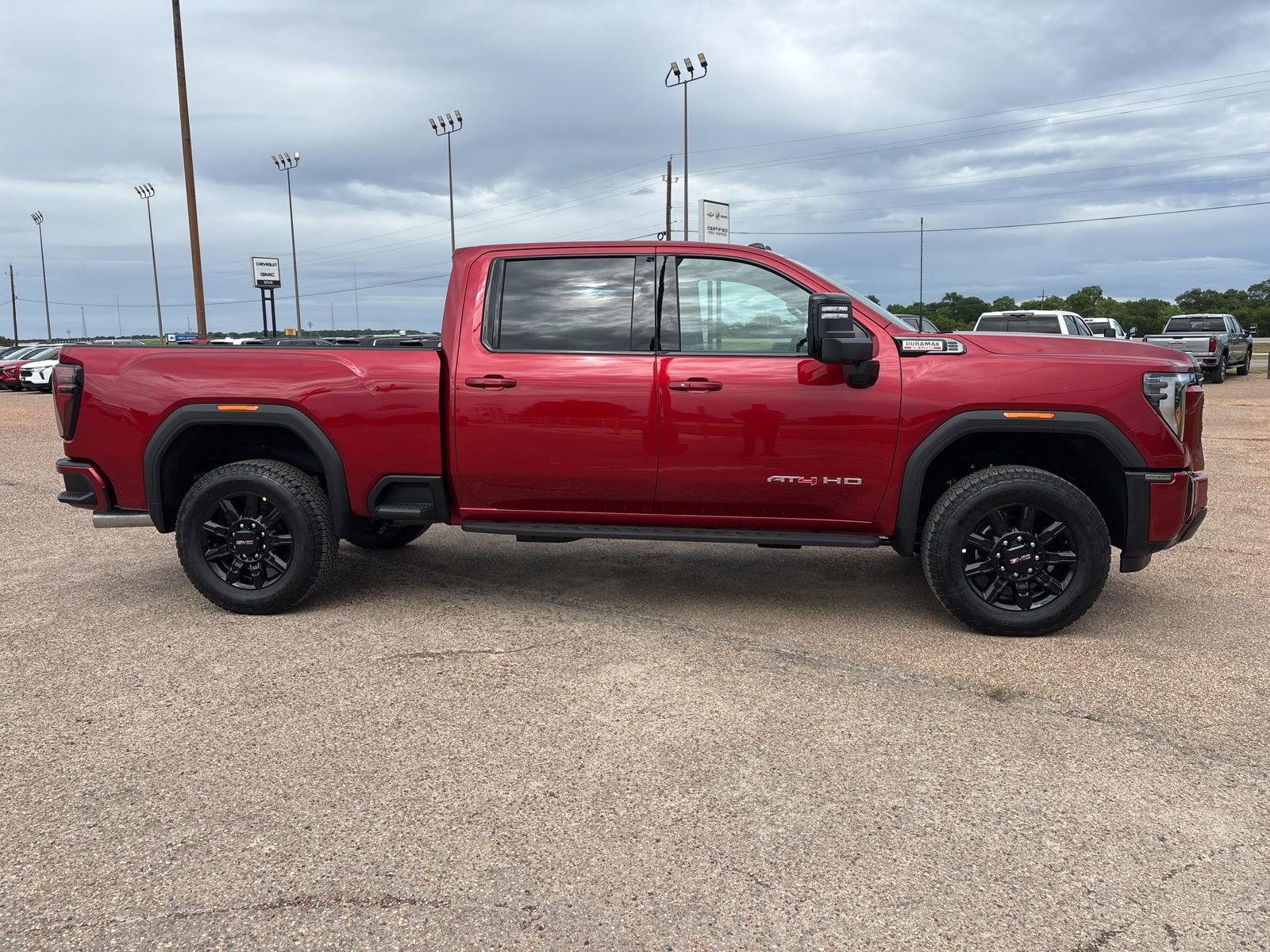 New 2026 GMC Sierra 2500 AT4 w/ AT4 Premium Plus Package AWD/4WD image 7