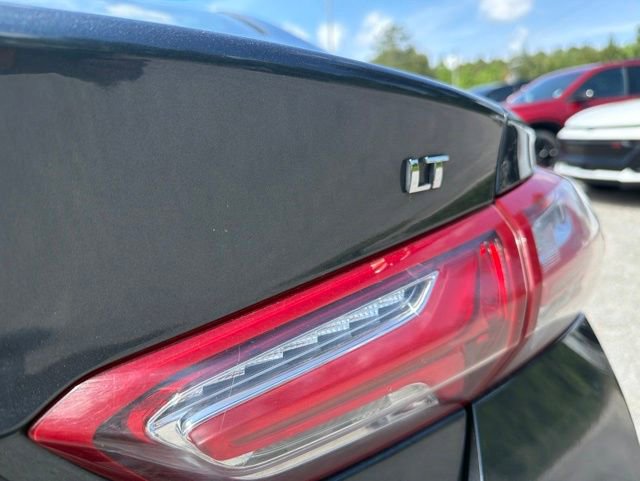 Used 2020 Chevrolet Malibu LT FWD image 18