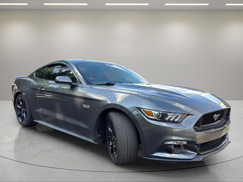Used 2016 Ford Mustang GT RWD image 4