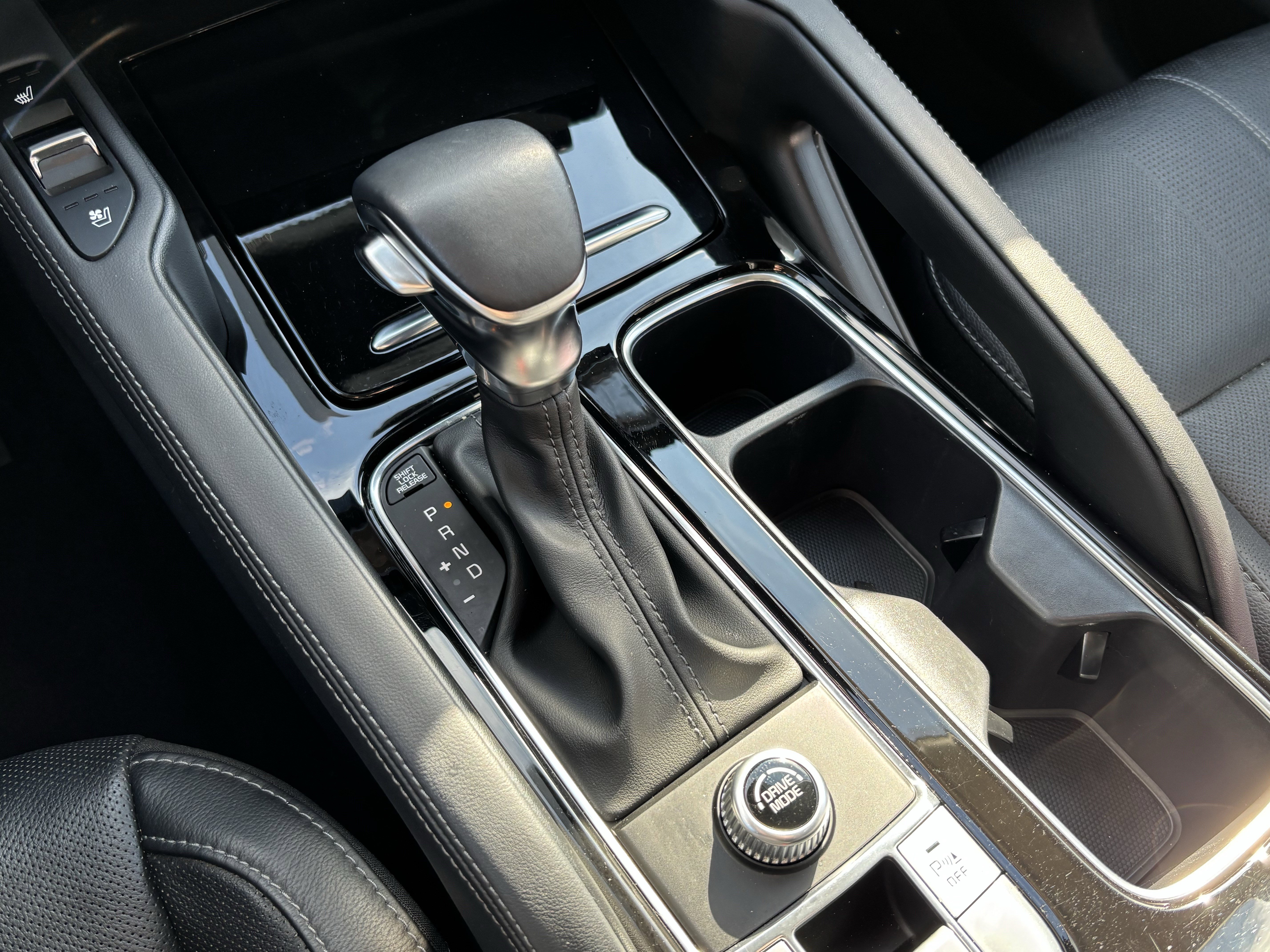 Used 2020 Kia Telluride EX w/ EX Premium Package image 26