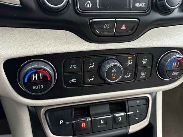 Used 2022 GMC Terrain Denali w/ Denali Premium Package image 18