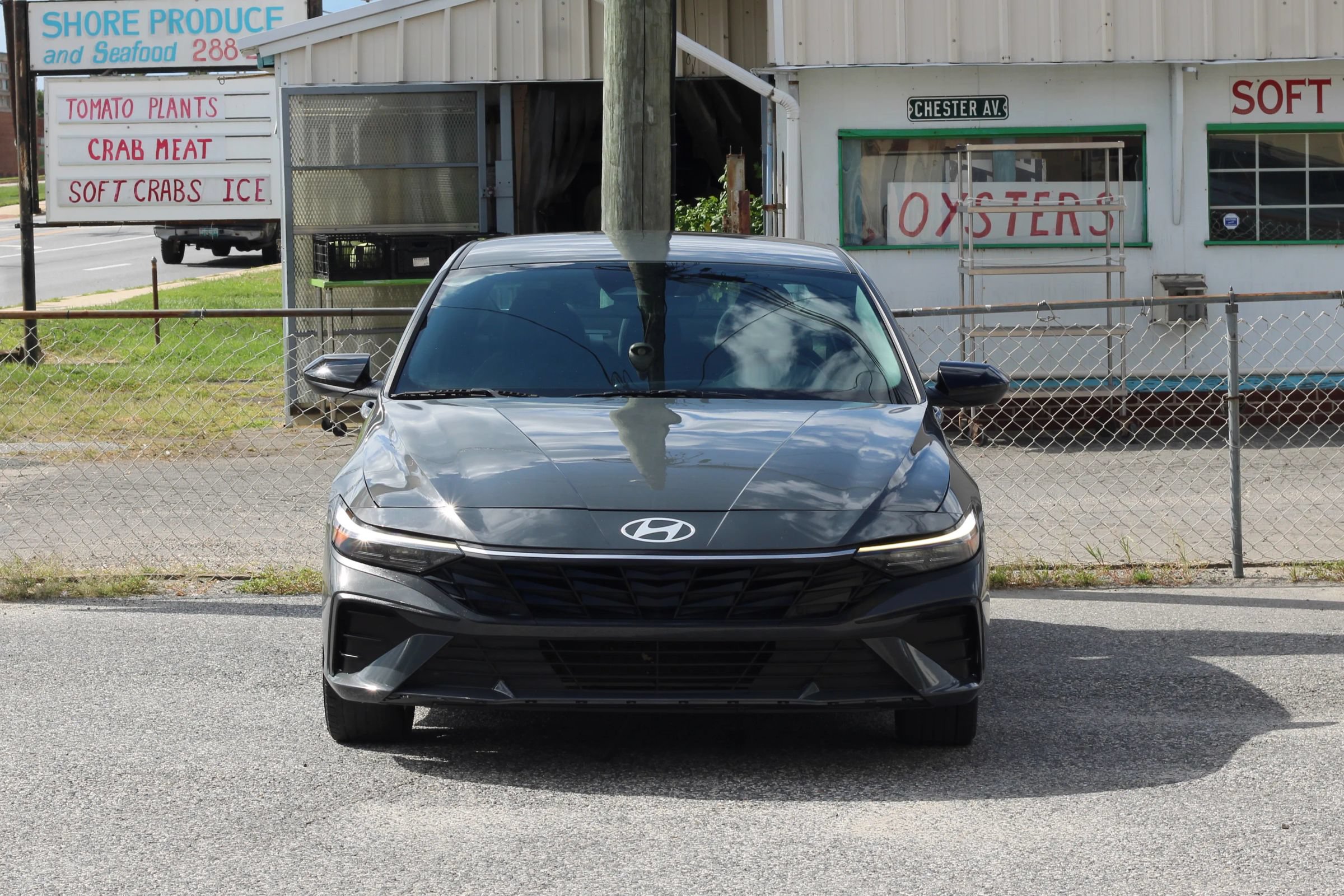 Used 2025 Hyundai Elantra Sport FWD image 2