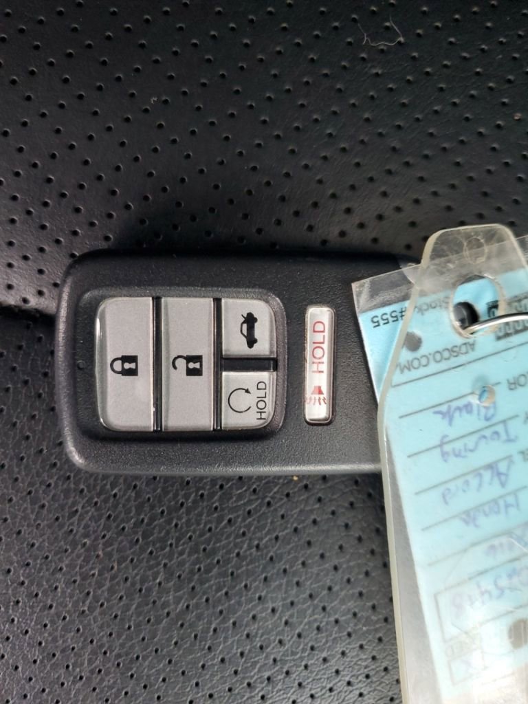 Used 2016 Honda Accord Touring image 31