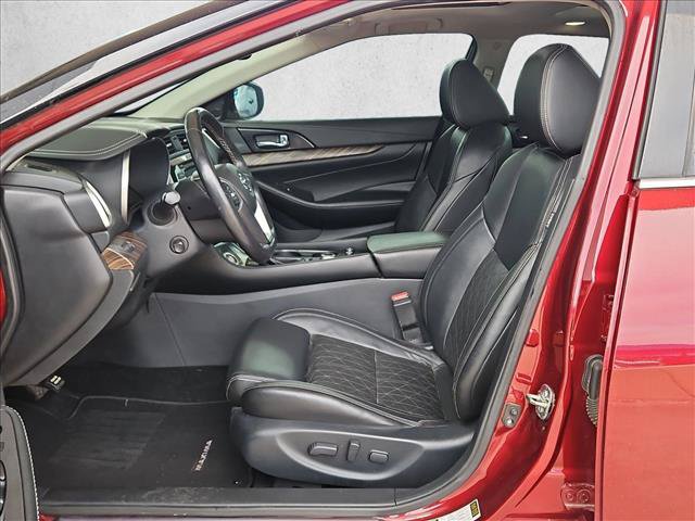Used 2017 Nissan Maxima Platinum FWD image 16
