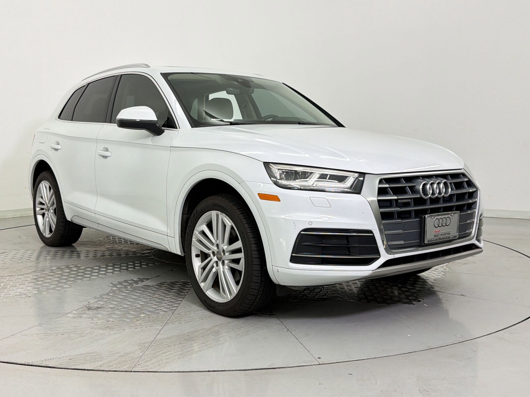 Used 2019 Audi Q5 2.0T Premium Plus w/ Premium Plus Package AWD/4WD image 7