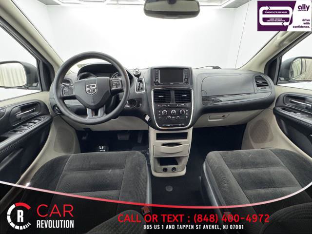 Used 2019 Dodge Grand Caravan SE w/ UConnect Hands-Free Group FWD image 10