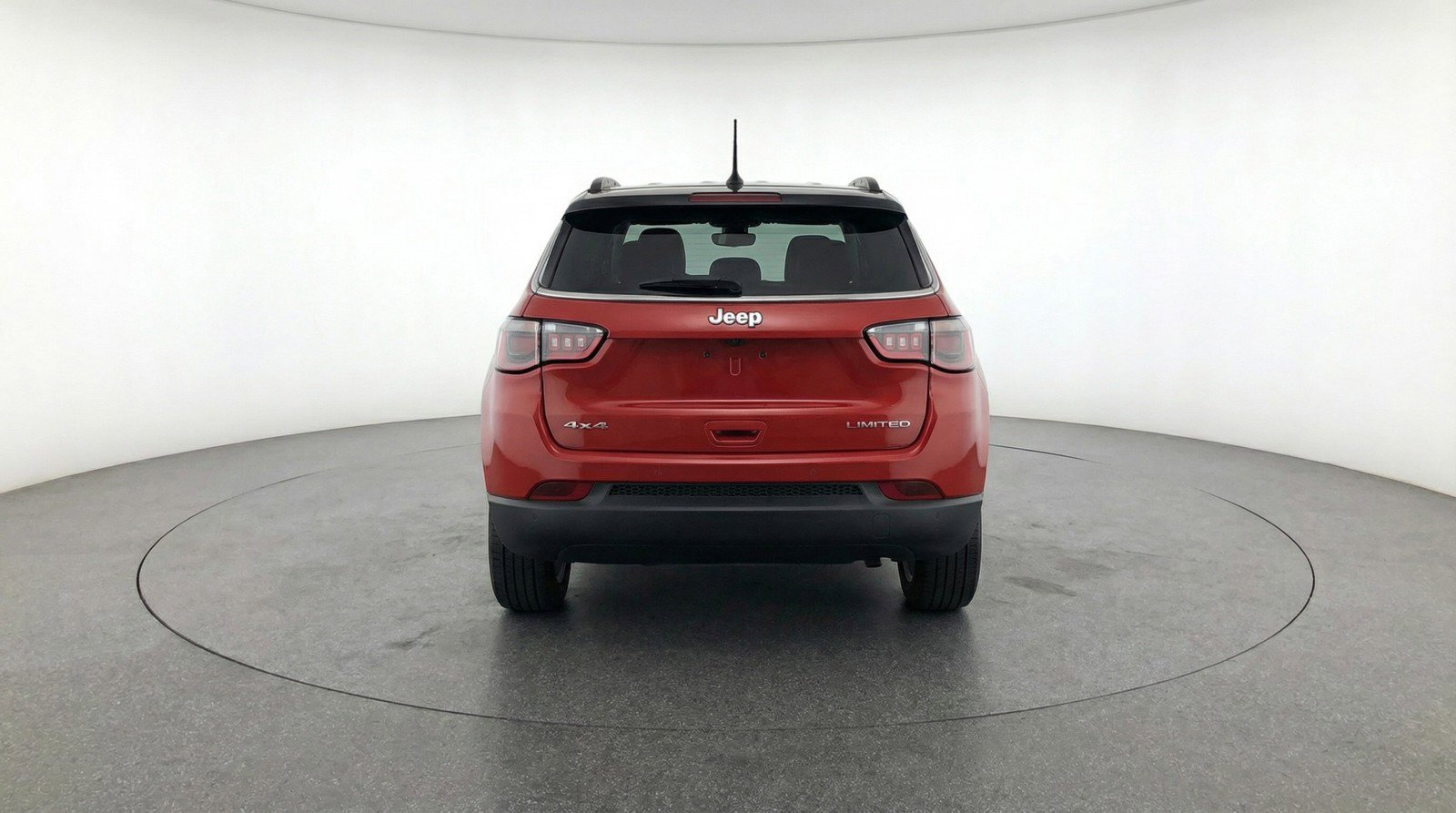 Used 2025 Jeep Compass Limited image 7