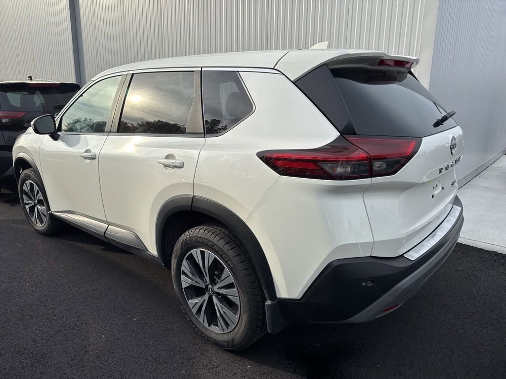 Used 2023 Nissan Rogue SV image 6