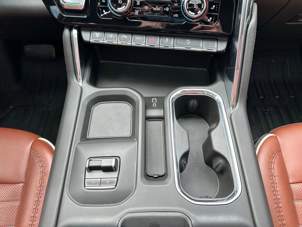 Used 2025 GMC Sierra 3500 Denali Ultimate w/ LPO, GMC Protection Package image 11