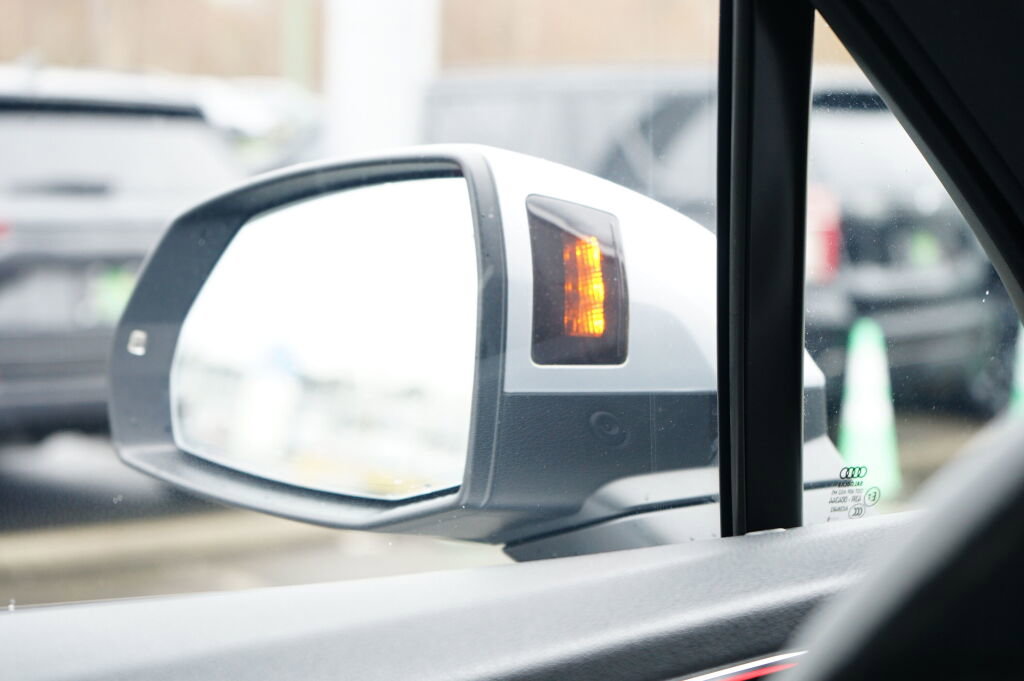 Used 2018 Audi Q7 3.0T Premium Plus w/ Premium Plus Package image 30