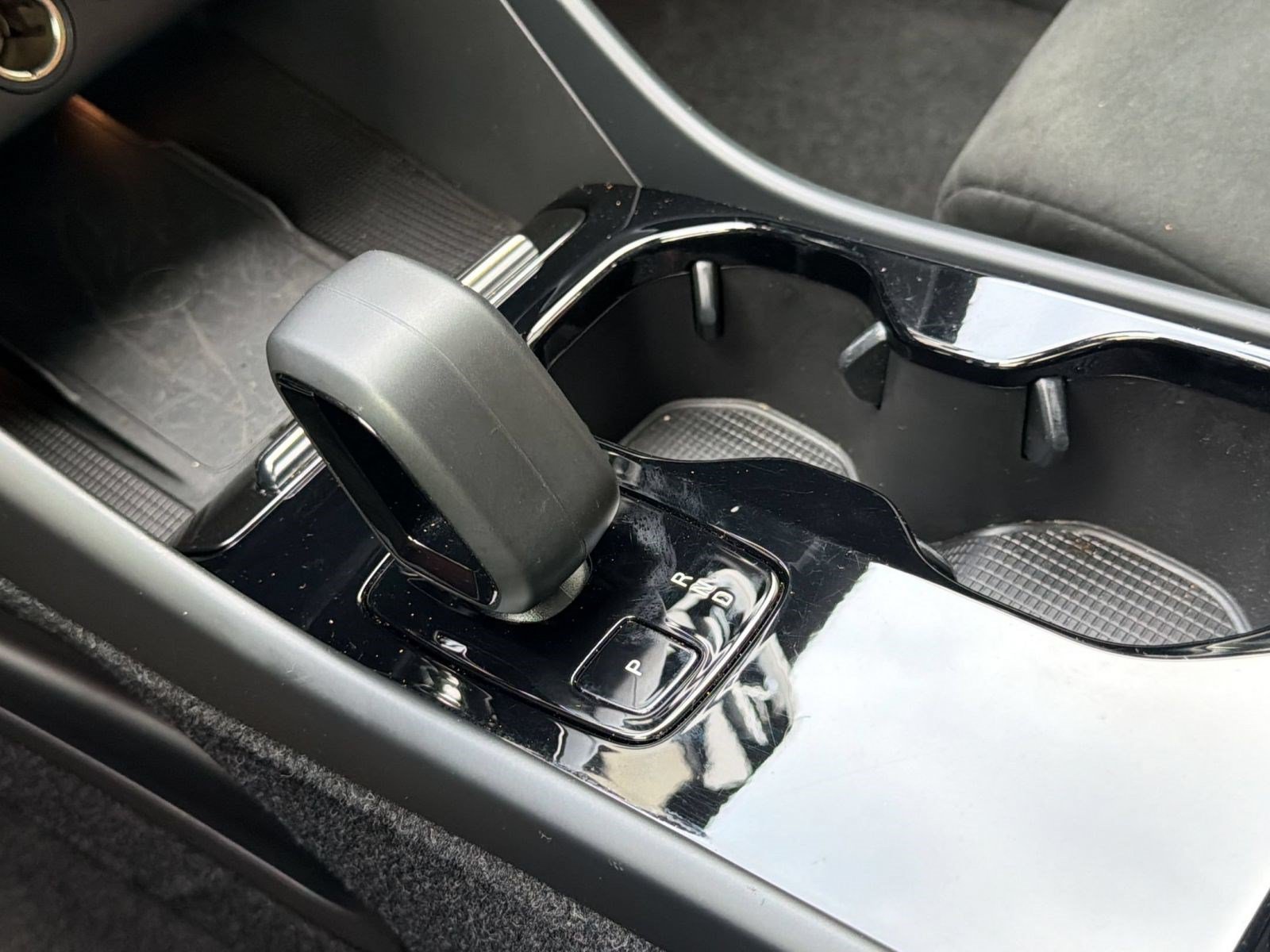 Used 2023 Volvo XC40 Recharge Ultimate AWD/4WD image 17