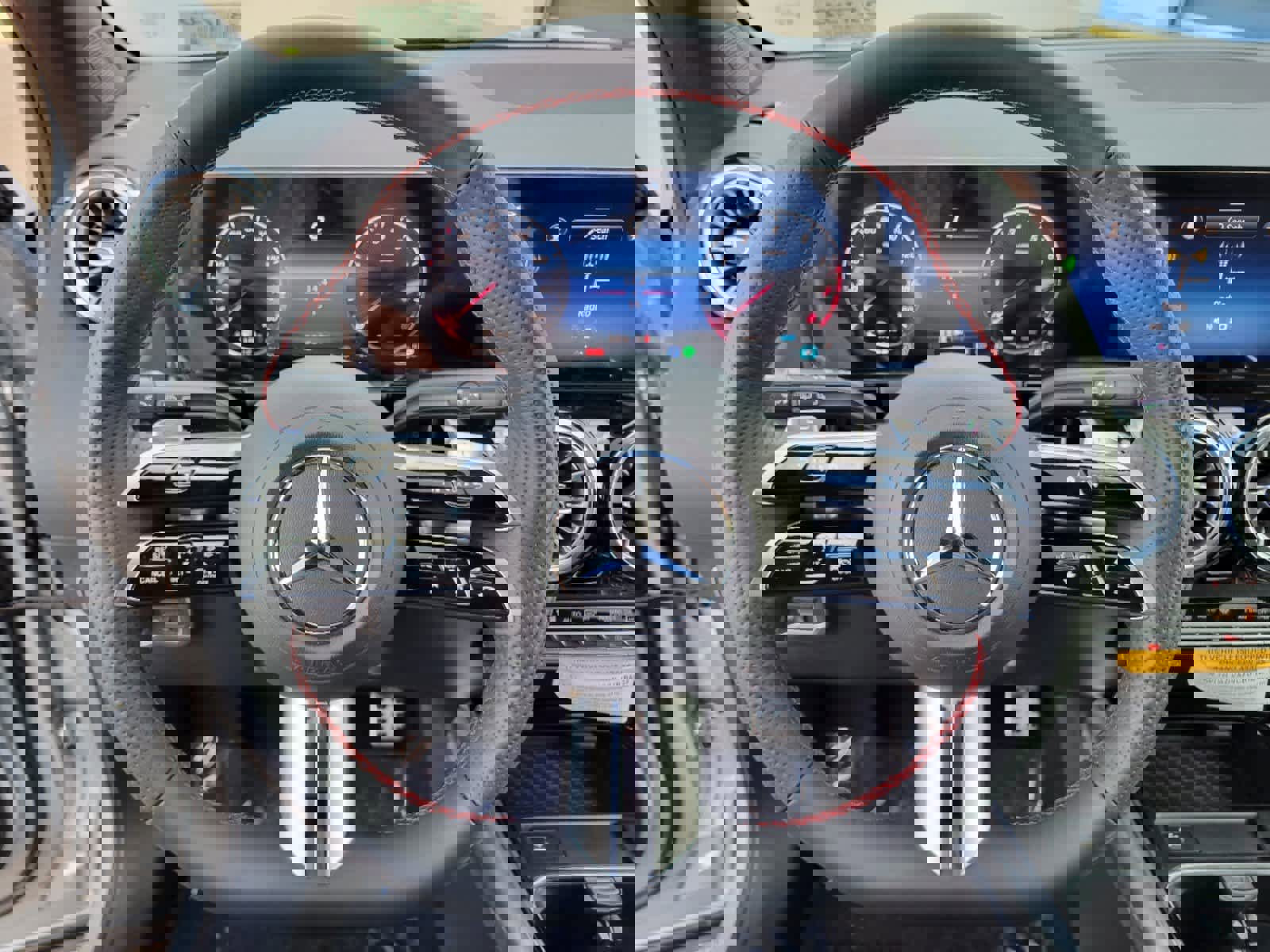 New 2025 Mercedes-Benz GLA 250 image 16