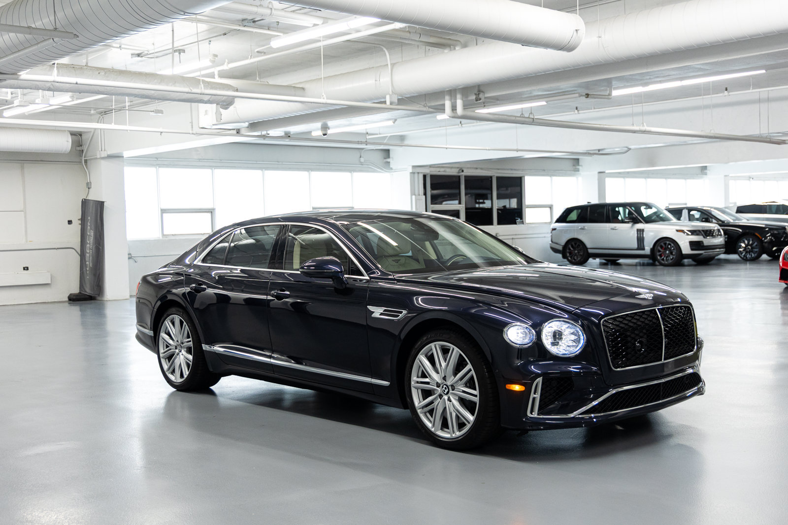 Certified 2026 Bentley Flying Spur V8 AWD/4WD image 8