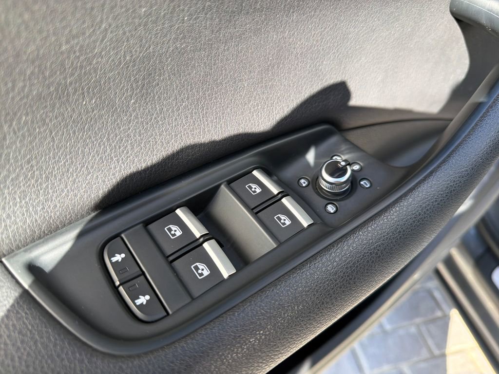 Used 2019 Audi Q7 3.0T Premium Plus w/ Premium Plus Package AWD/4WD image 11