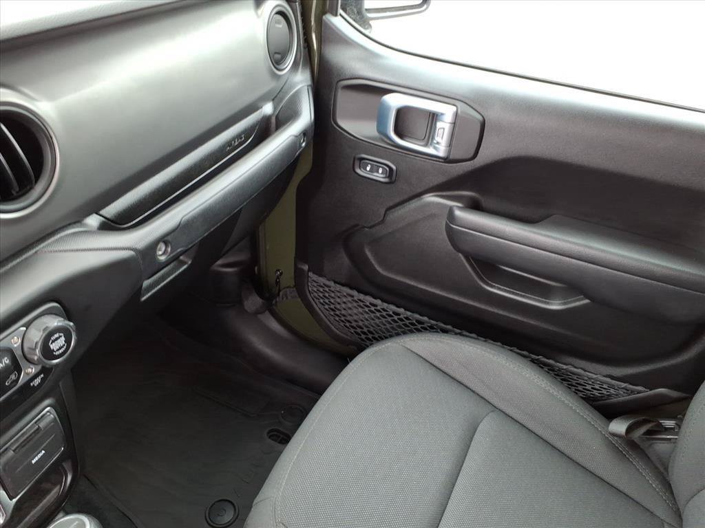 Used 2022 Jeep Gladiator Sport AWD/4WD image 25