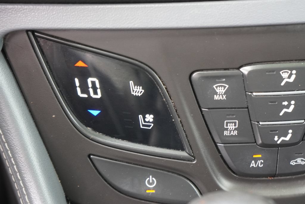 Used 2019 Buick Envision Premium w/ Driver Confidence Package AWD/4WD image 34