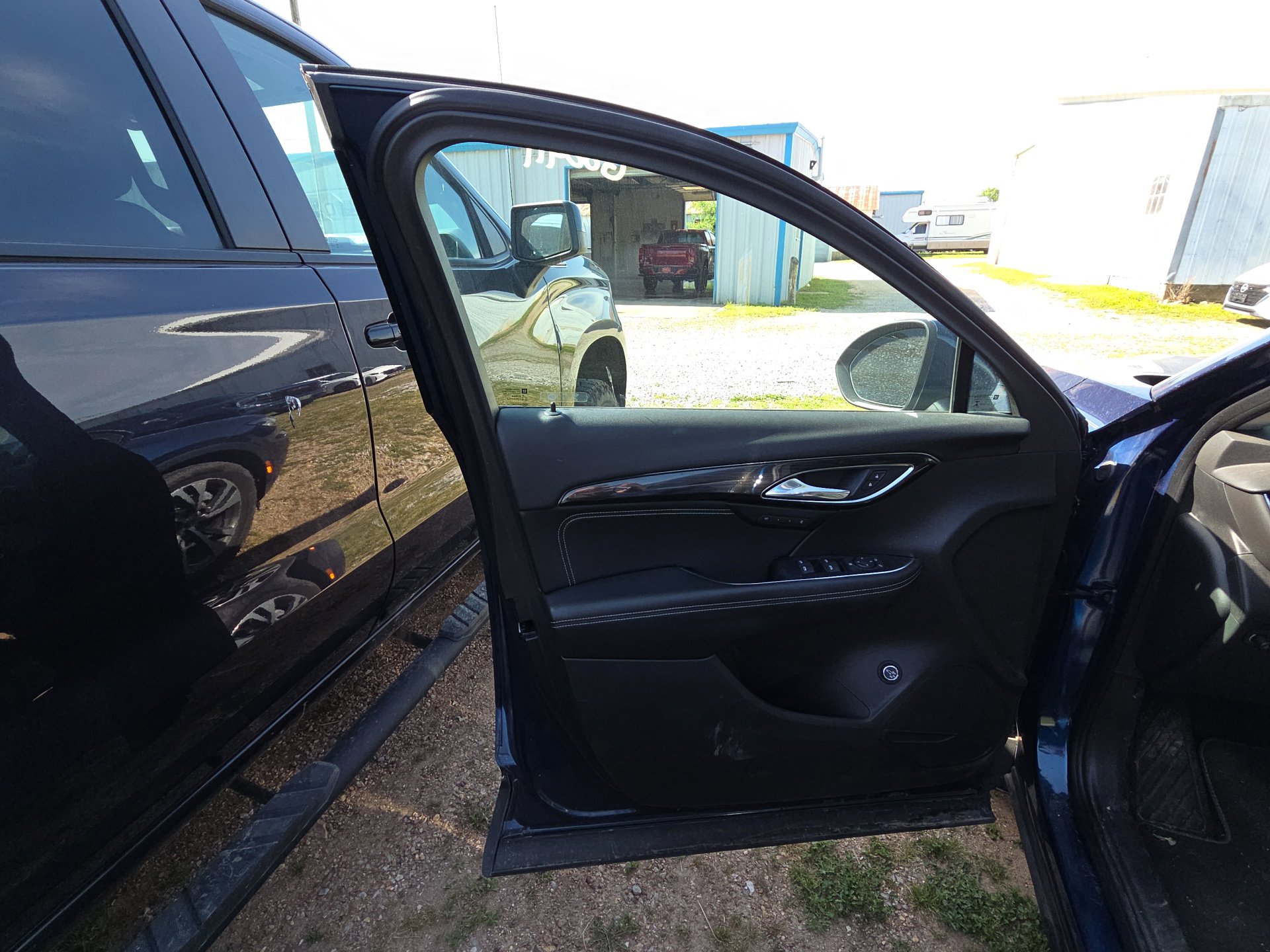 Used 2023 Buick Envision Essence FWD image 7