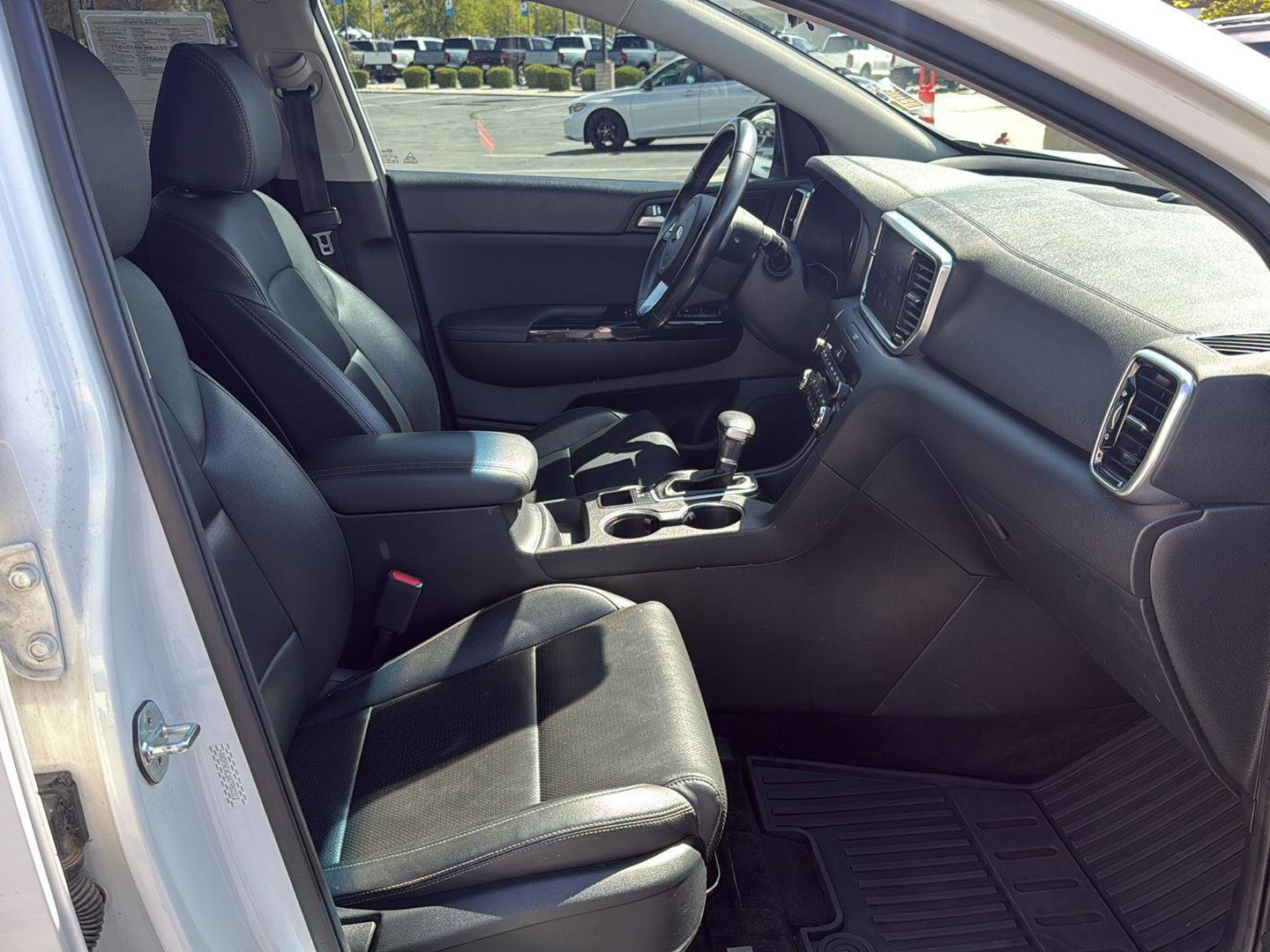 Used 2022 Kia Sportage EX image 33