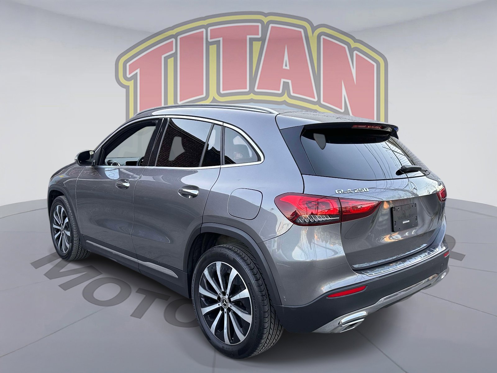 Used 2021 Mercedes-Benz GLA 250 4MATIC image 3