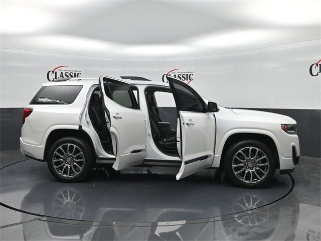 Certified 2023 GMC Acadia Denali w/ Denali Ultimate Package image 31