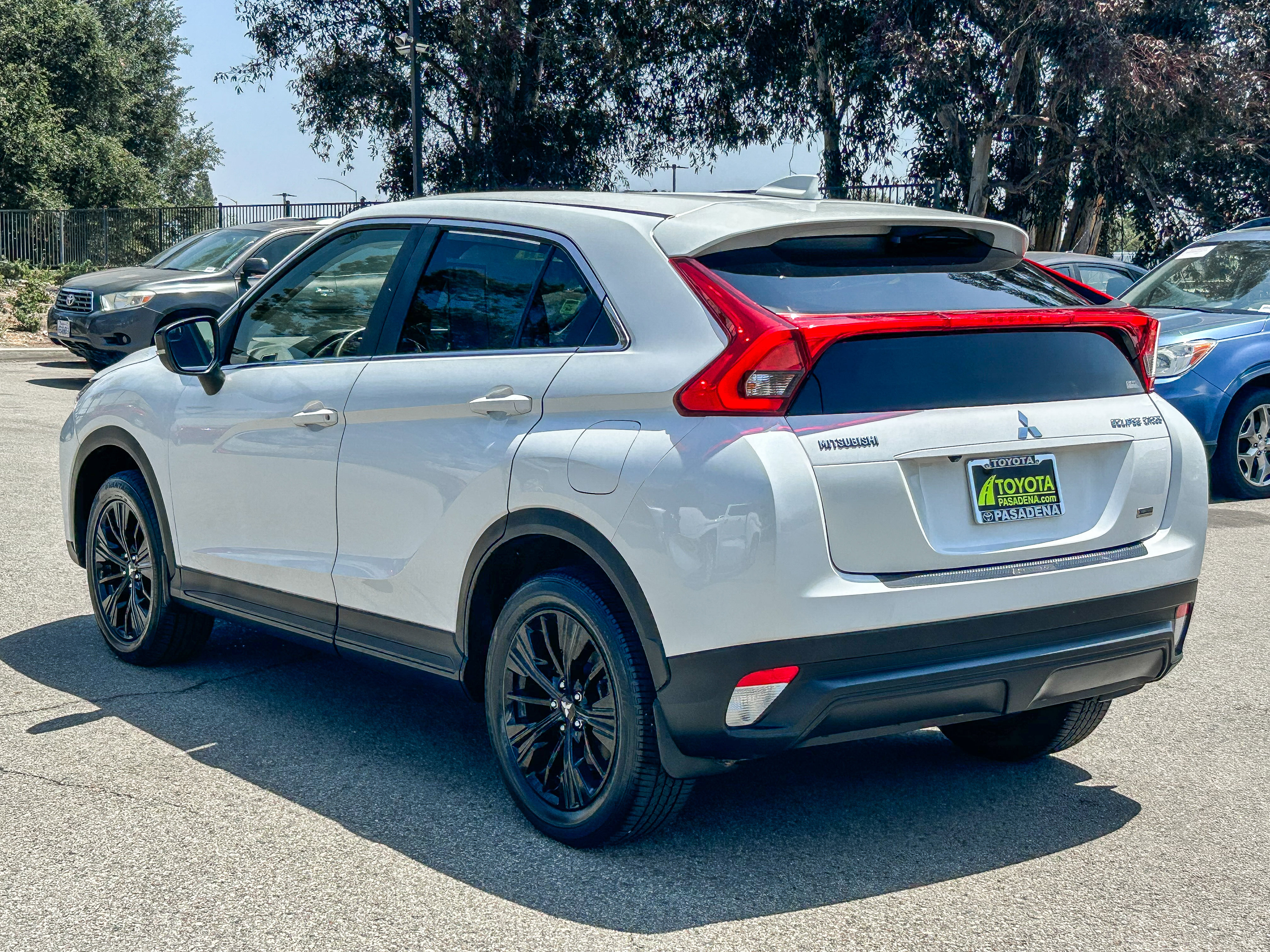 Used 2018 Mitsubishi Eclipse Cross LE AWD/4WD image 8