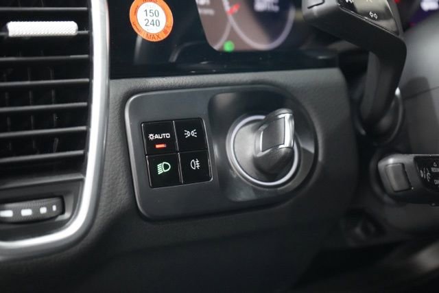 Used 2021 Porsche Cayenne AWD/4WD image 19