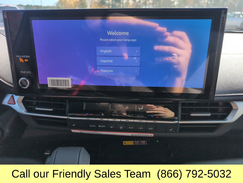 New 2026 Toyota Sienna XLE Woodland Edition AWD/4WD image 18