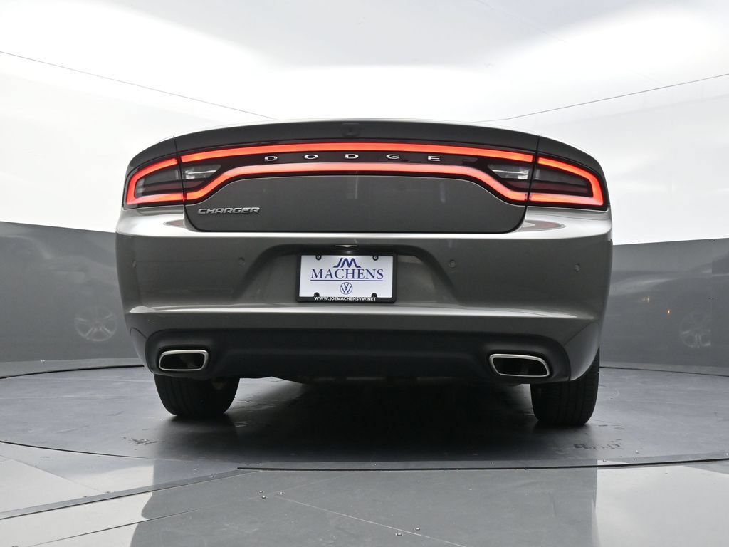 Used 2019 Dodge Charger SXT RWD image 28
