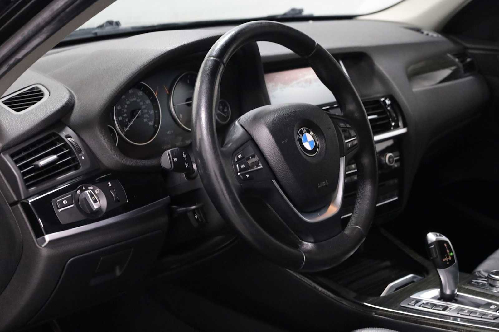 Used 2017 BMW X3 xDrive28i image 4