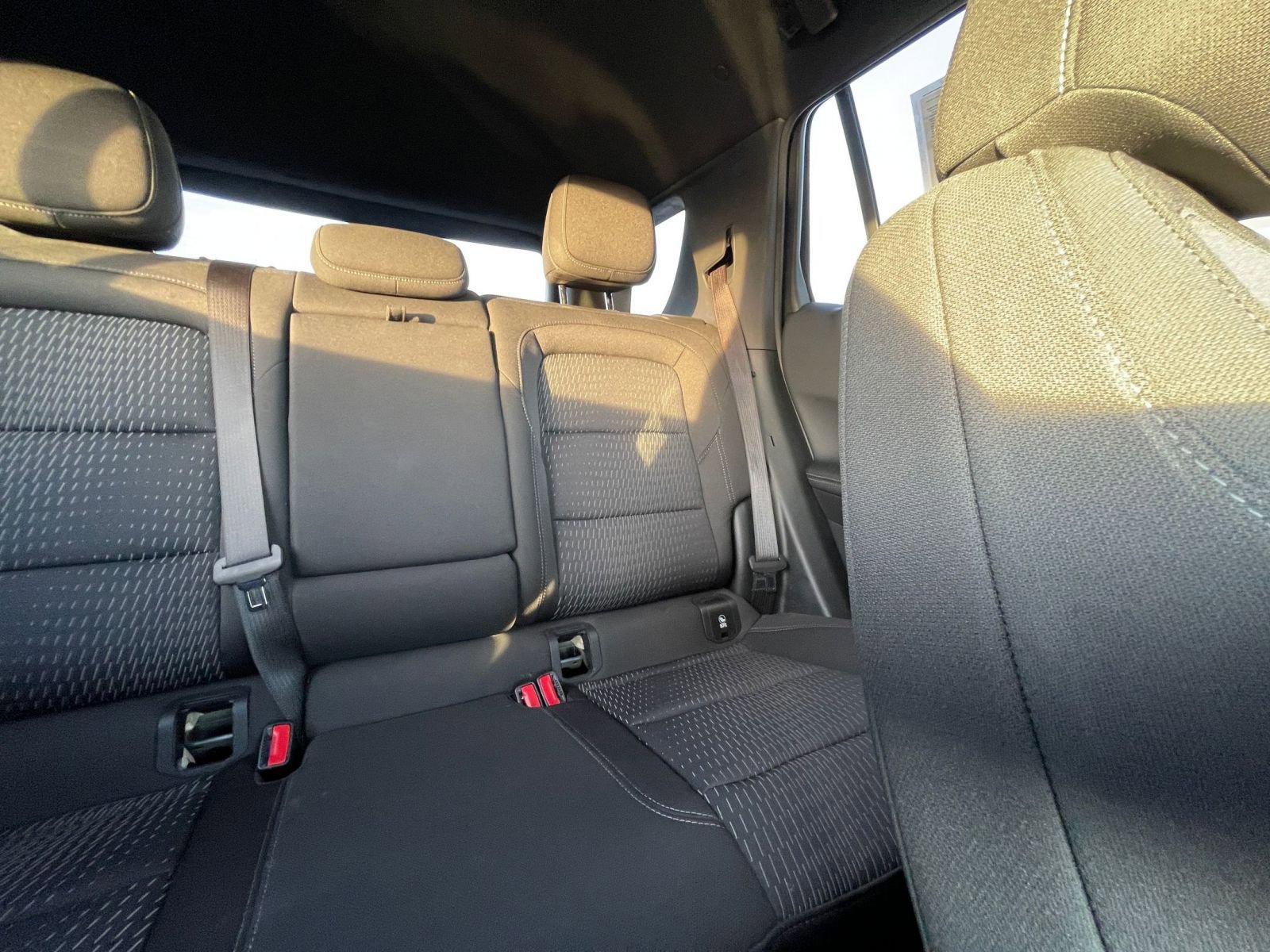 Used 2025 Chevrolet Equinox LT image 36