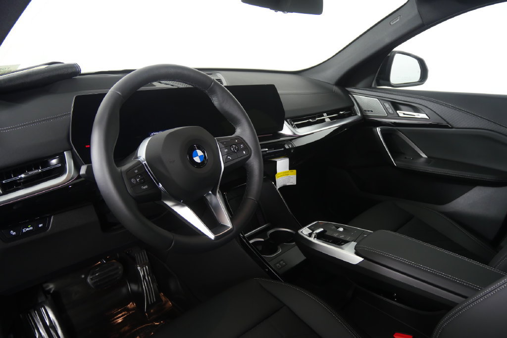 New 2026 BMW X2 xDrive28i w/ Technology Package AWD/4WD image 12