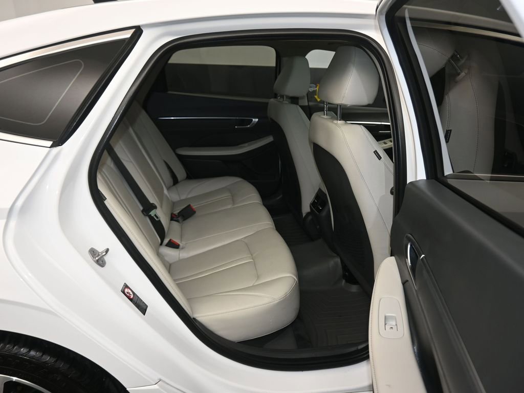 Used 2023 Hyundai Sonata Limited w/ Preferred Accessory Package FWD image 43