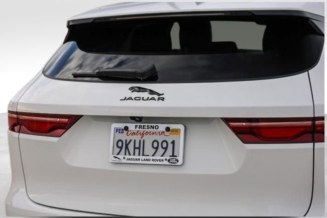 Used 2024 Jaguar F-PACE R-Dynamic S image 8
