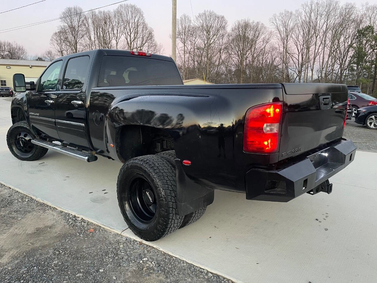 Used 2013 GMC Sierra 3500 Denali image 21