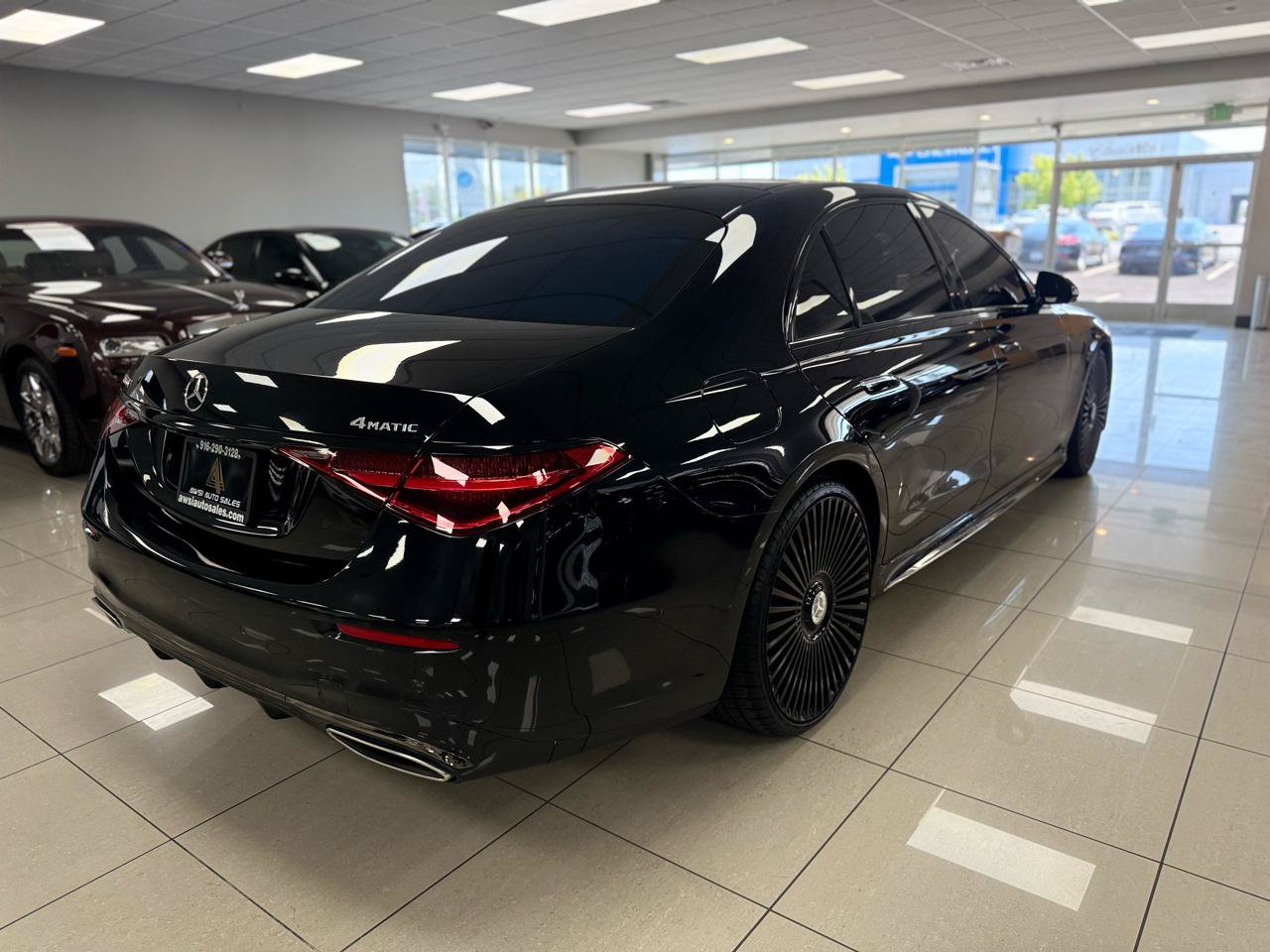 Used 2023 Mercedes-Benz S 500 4MATIC image 8