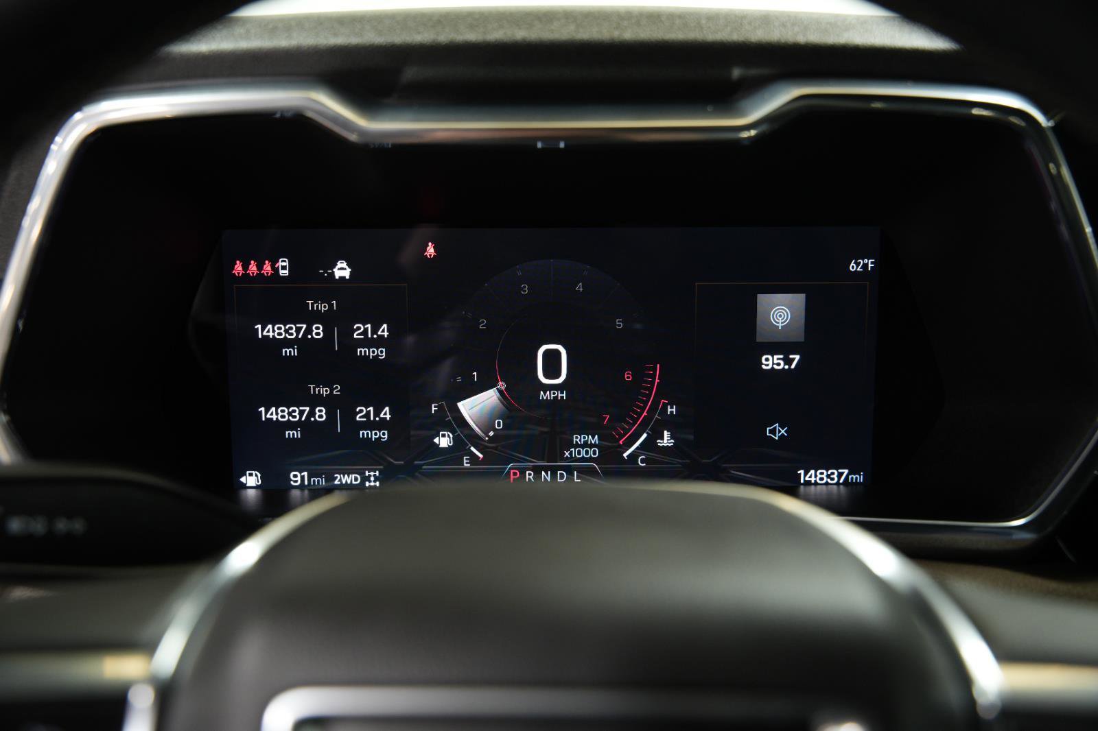 Used 2025 GMC Canyon Denali image 28