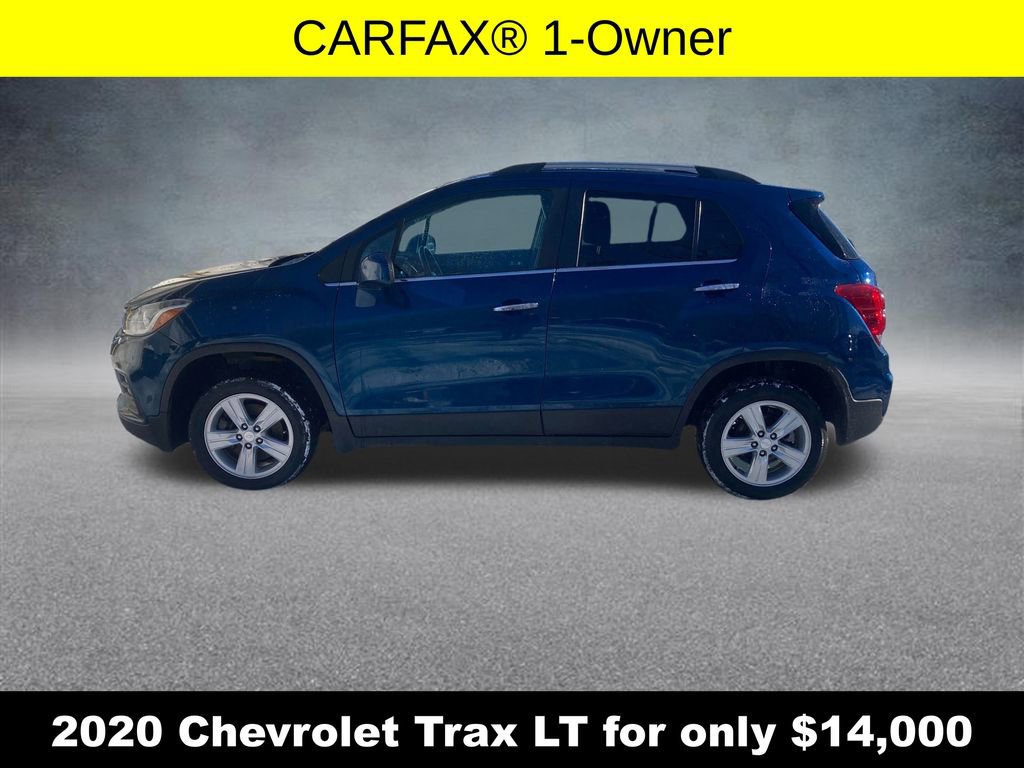 Used 2020 Chevrolet Trax LT w/ LT Convenience Package image 2
