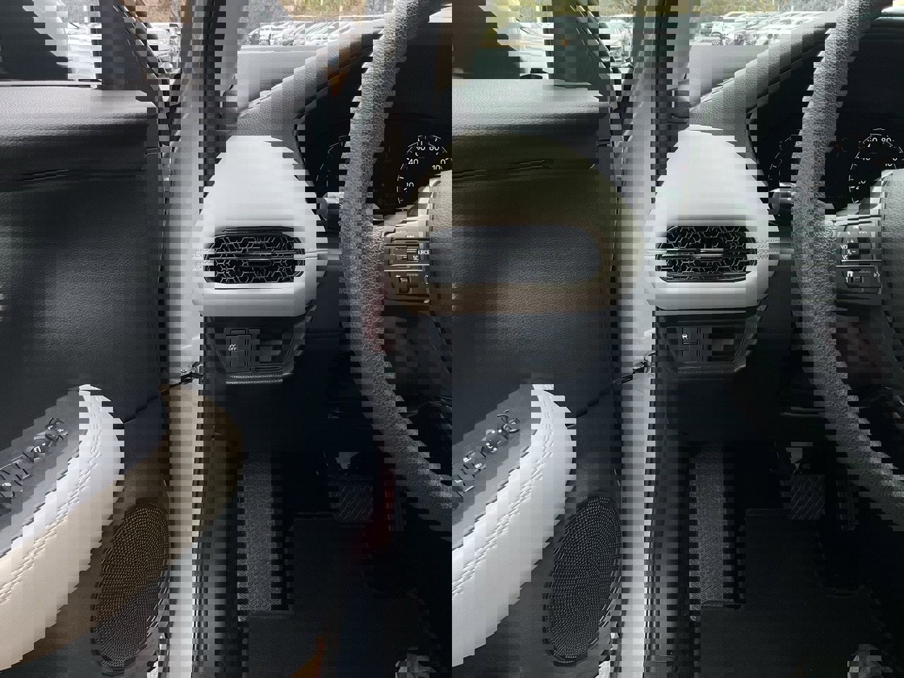 Used 2025 Honda HR-V LX image 25