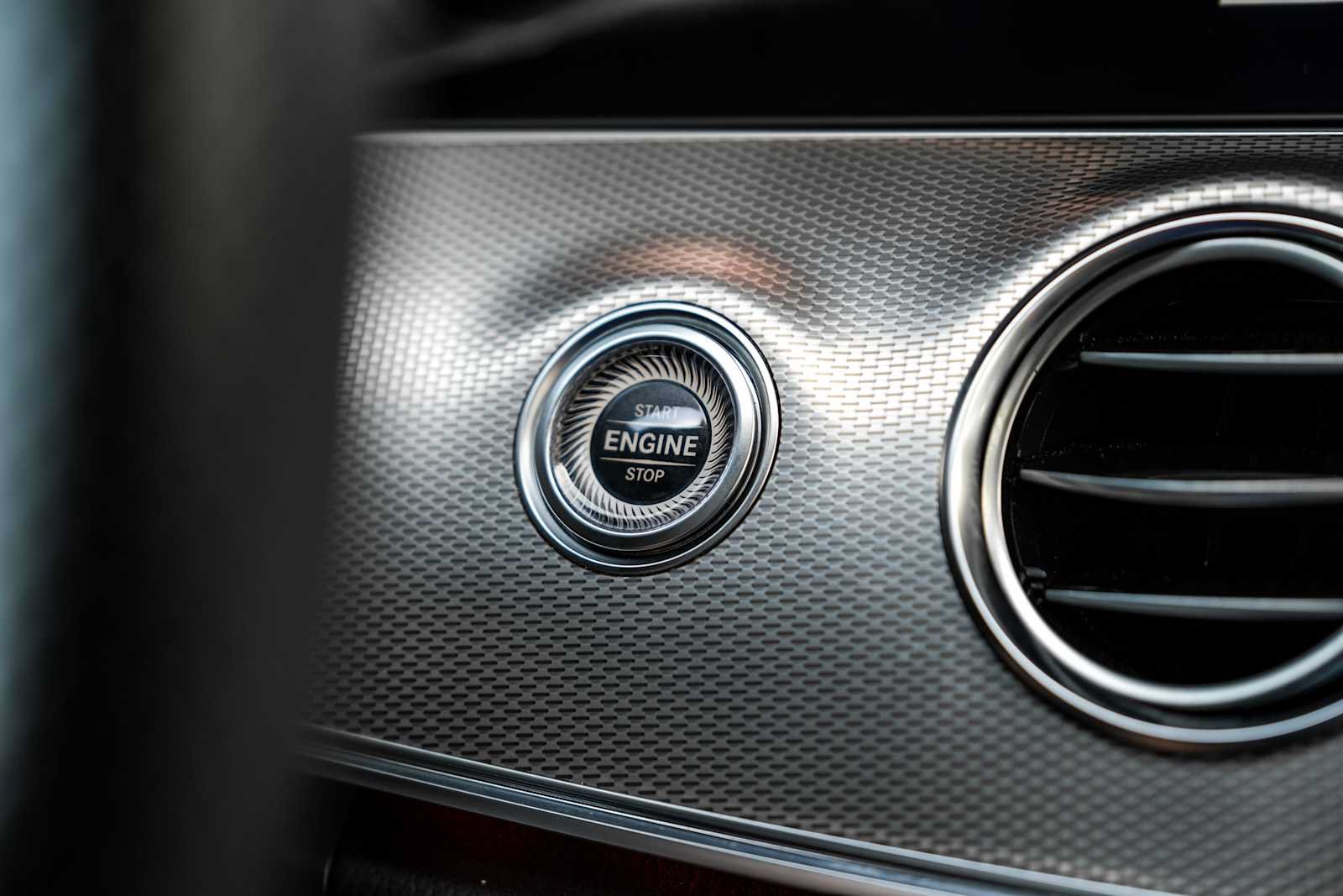 Used 2019 Mercedes-Benz E 53 AMG 4MATIC Sedan image 19