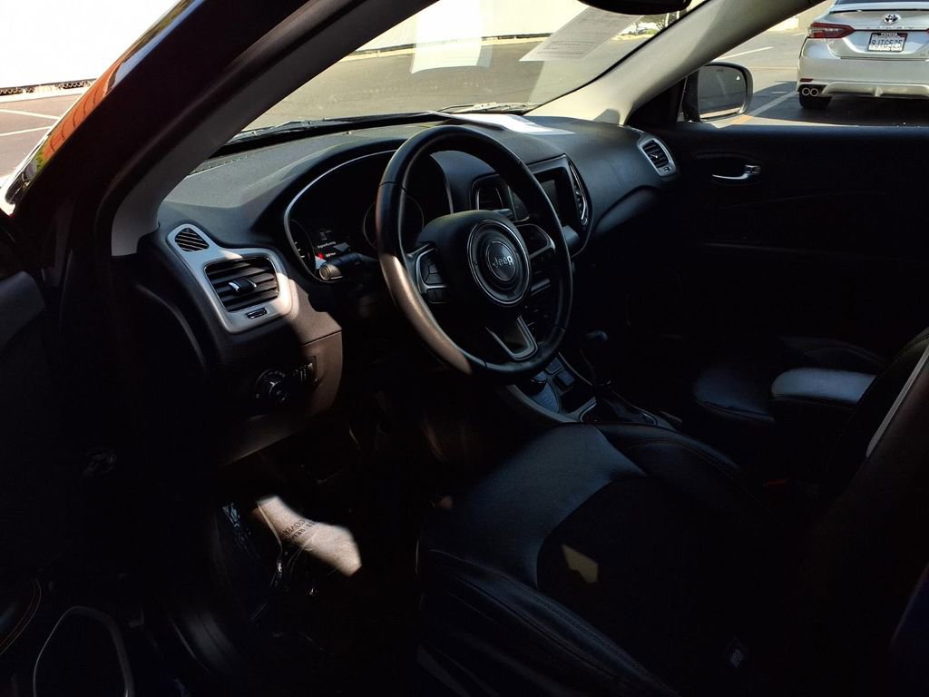 Used 2020 Jeep Compass Latitude AWD/4WD image 15