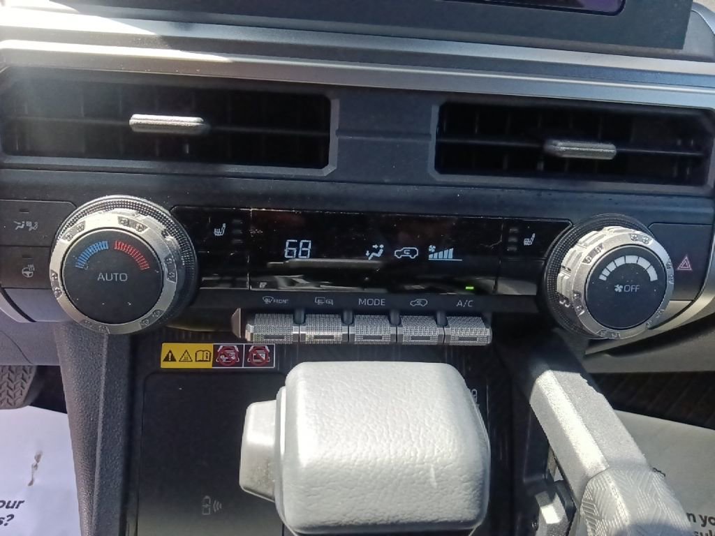 Used 2025 Toyota 4Runner TRD Off-Road AWD/4WD image 23