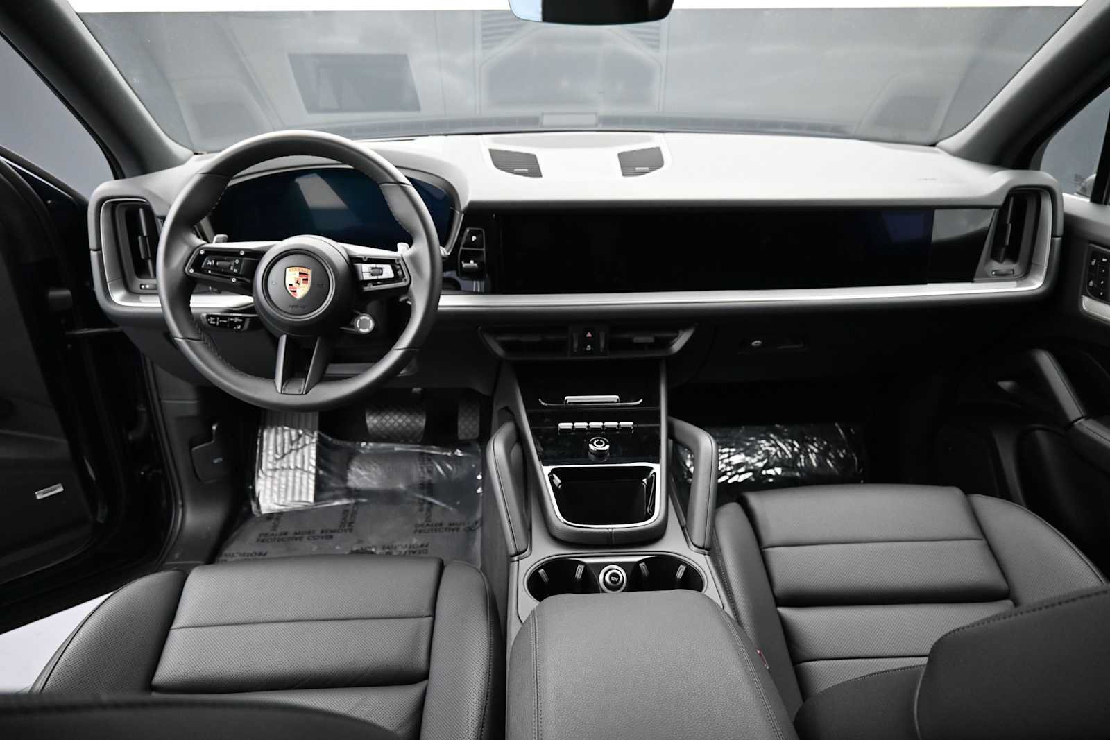 Certified 2025 Porsche Cayenne AWD/4WD image 6