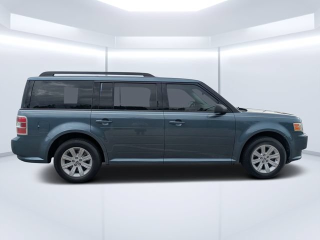 Used 2010 Ford Flex SE FWD image 2