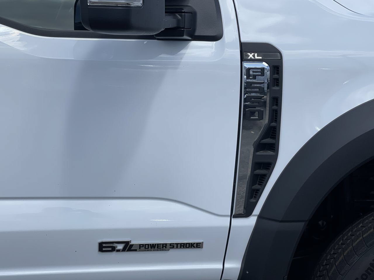 New 2026 Ford F550 4x4 Crew Cab Super Duty image 8