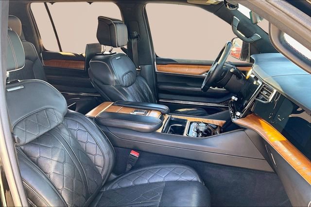 Used 2022 Jeep Grand Wagoneer Series III w/ Rear Seat Video Group 1 image 7