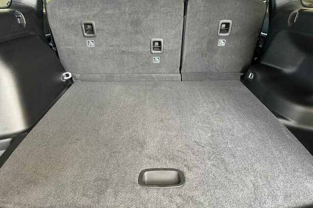 New 2025 Jeep Grand Cherokee Limited image 12