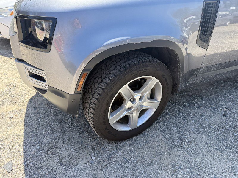 Used 2020 Land Rover Defender 110 HSE image 49