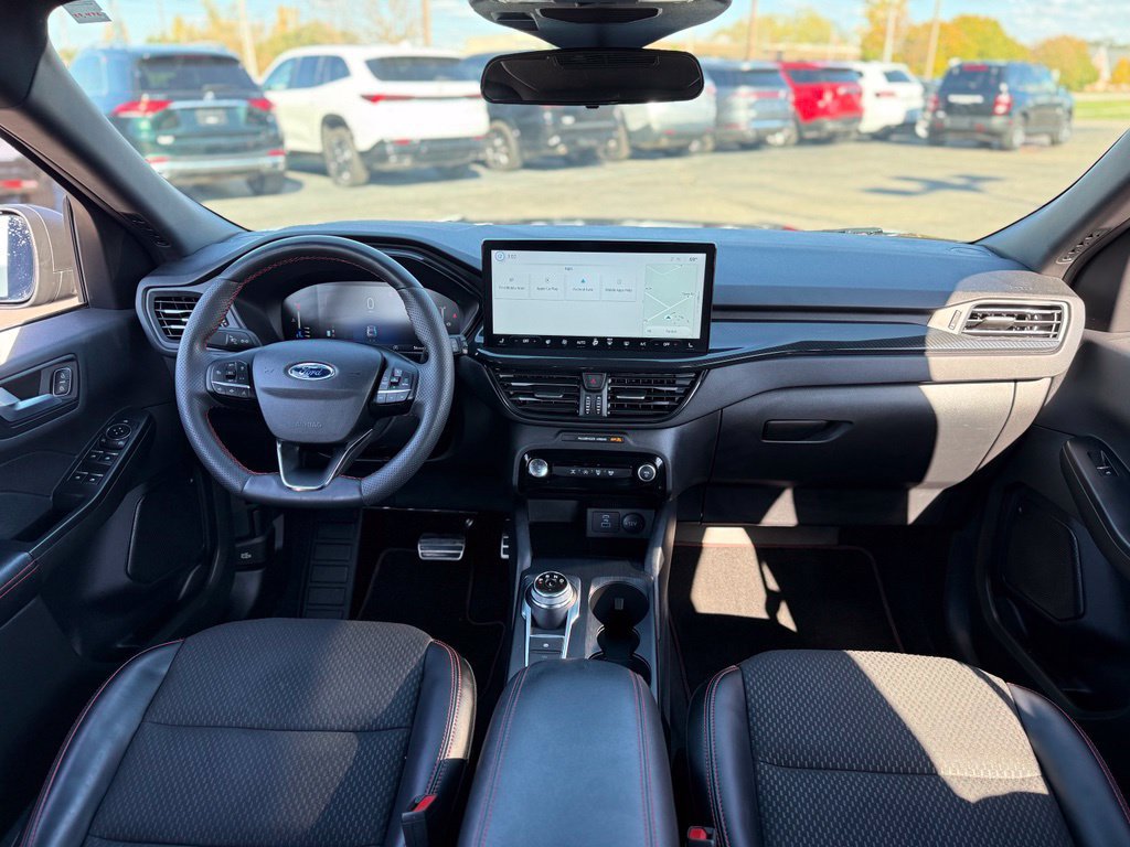 Used 2023 Ford Escape ST-Line w/ Tech Pack #1 AWD/4WD image 2