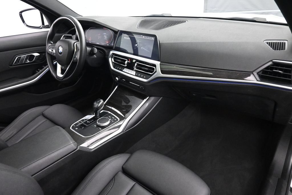 Used 2019 BMW 330i xDrive Sedan w/ Convenience Package AWD/4WD image 23