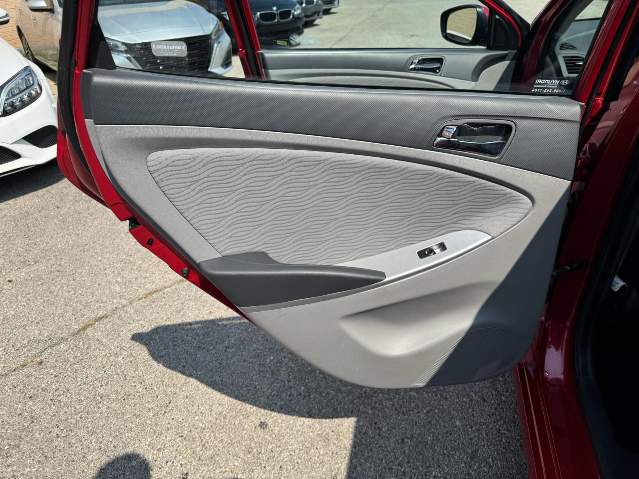 Used 2013 Hyundai Accent GLS w/ Premium Pkg image 13